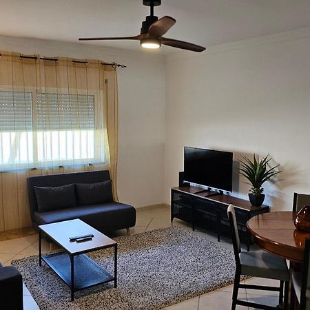 Harbour'S Way, Spacious And Cosy Apartment, With Ac Olhão Kültér fotó