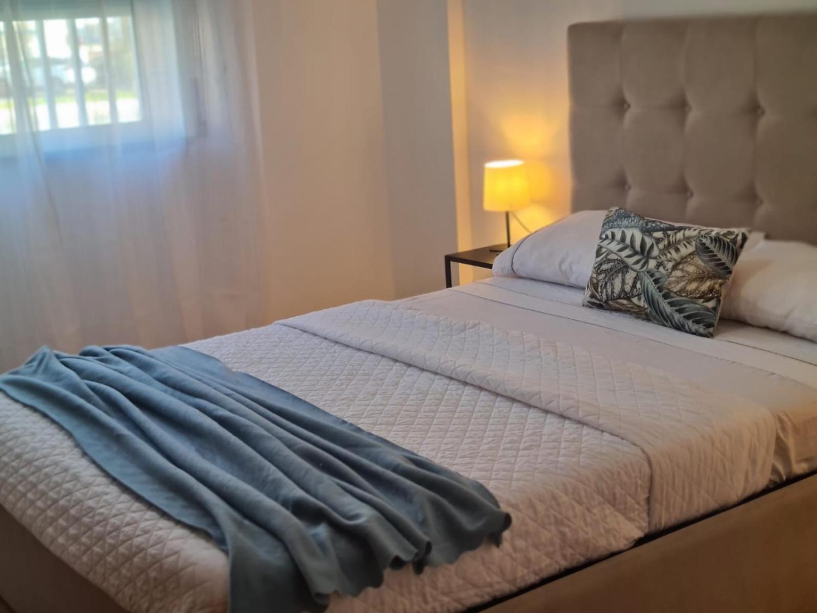 Harbour'S Way, Spacious And Cosy Apartment, With Ac Olhão Kültér fotó
